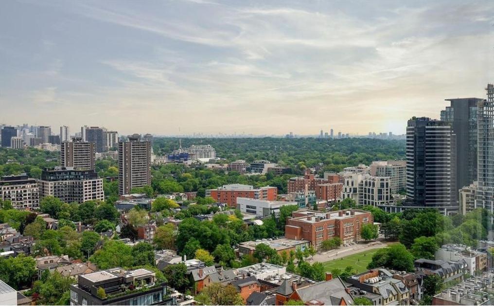 Luxury 2-Bedroom Apartment In Yorkville With The Best City View In Downtown Toronto Exterior photo